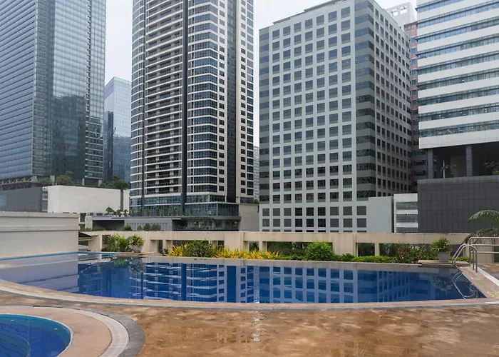Elegant And Modern 2 Bedroom Home Golf Skyline View